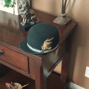 Biltmore governor hat